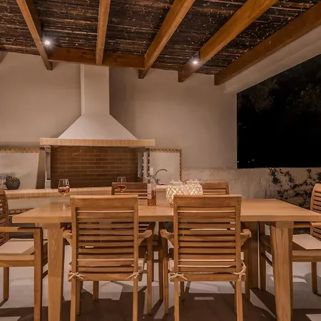 Floralba Luxury Villa, Essence Of Sea View Living By Mindyourvilla *