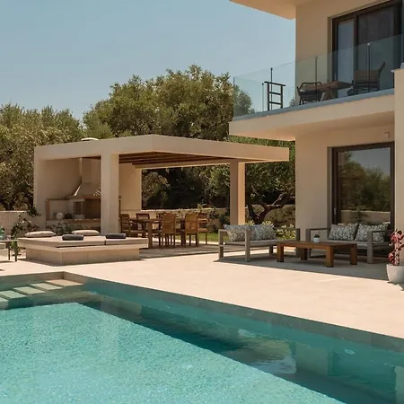 Floralba Luxury Villa, Essence Of Sea View Living By Mindyourvilla Villa